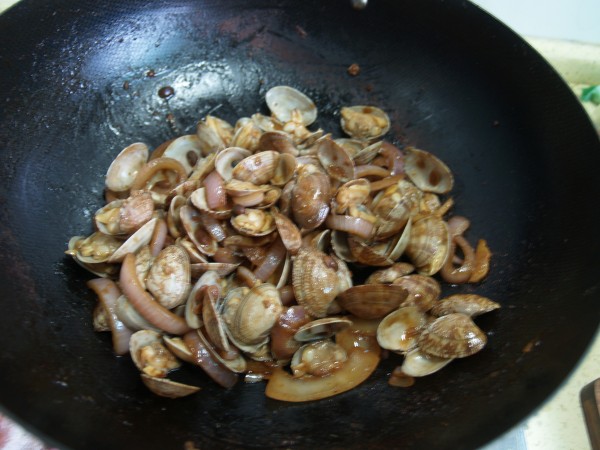 Sauce Popped Clams recipe