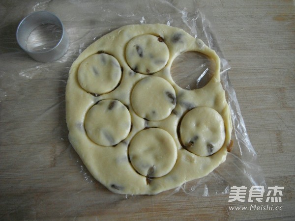 Raisin Scones recipe