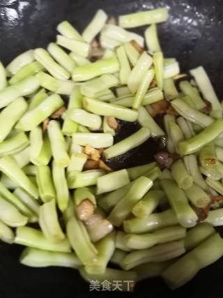 Braised Pork Belly with Kidney Beans recipe