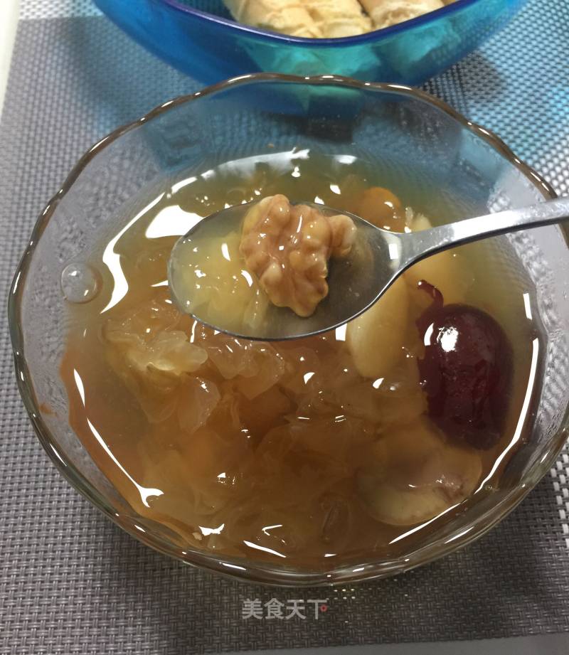 Yam Tremella Red Date Sweet Water recipe