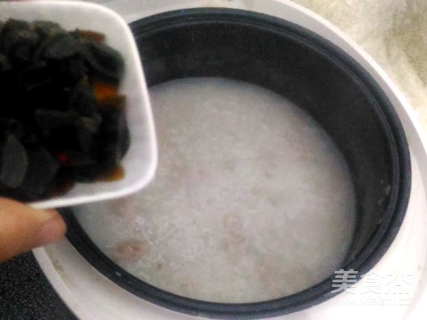 Congee with Preserved Egg and Lean Meat recipe