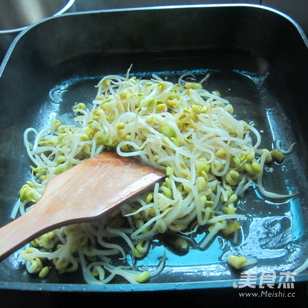 Hot and Sour Soy Sprouts recipe