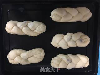 Dried Cranberry Braid Bun recipe