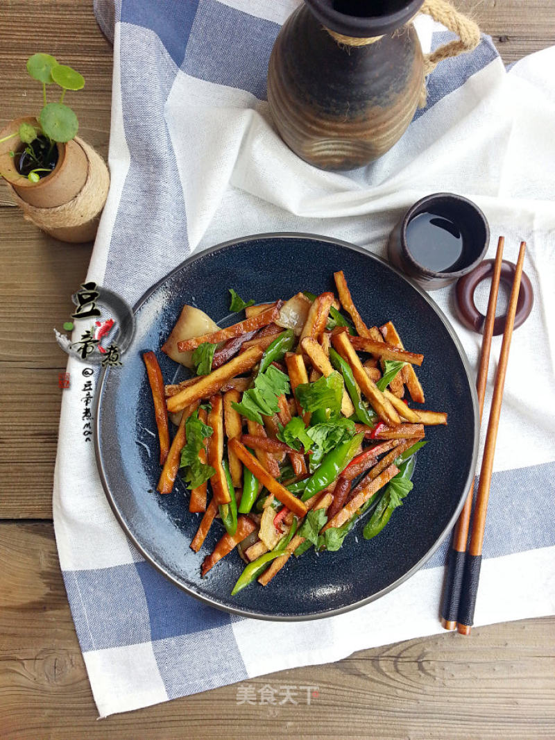 [sichuan] Spicy Line Pepper Fragrant Dried recipe