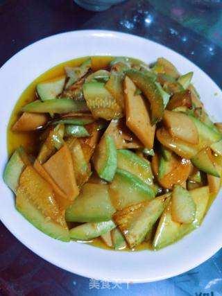 Stir-fried Chicken Sausage with Melon Slices recipe