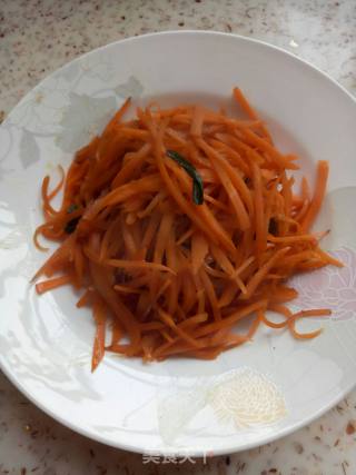 Stir-fried Shredded Carrots recipe