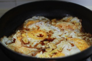 Garlic Poached Egg recipe