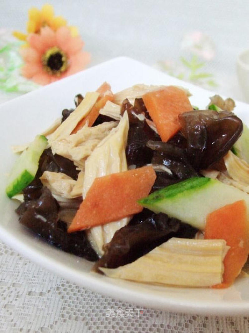 Fried Yuba with Fungus recipe