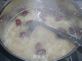 Chestnut, Red Dates and Tremella Soup recipe