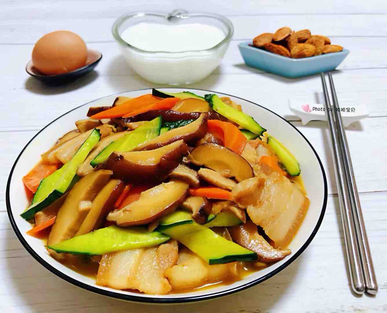 Stir-fried Pork with Mushrooms recipe