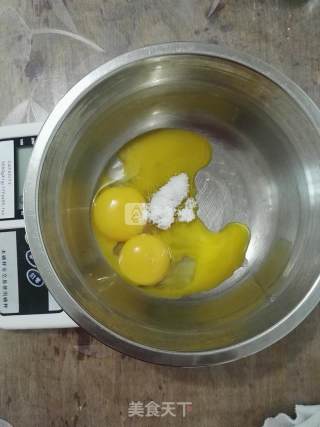 #aca烤明星大赛# Oil-free Black Currant Chiffon Cake recipe