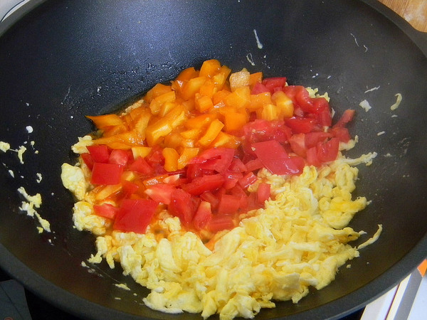 Marinated Noodles with Tomato and Egg recipe