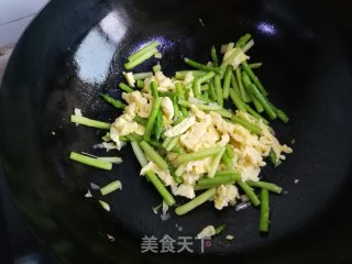 Asparagus Scrambled Eggs recipe