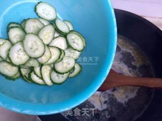 Shrimp and Cucumber Preserved Egg Soup recipe