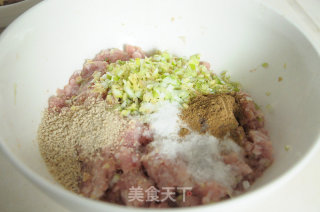 How to Make Delicious Pork Filling recipe