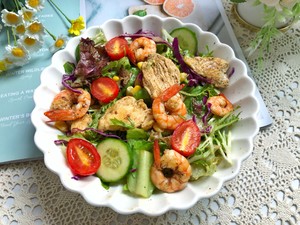 Shrimp and Chicken Breast Vegetable Salad🥗 Homemade Vinaigrette ㊙️healthy and Delicious recipe