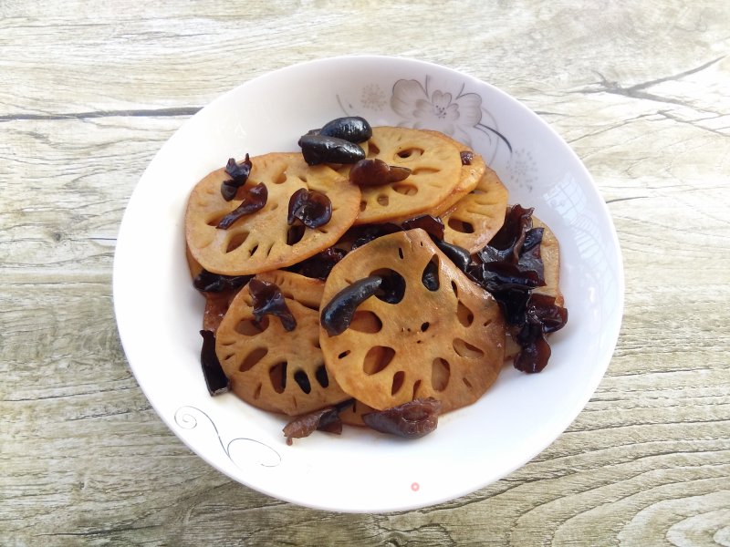 Black Fungus Sweet and Sour Lotus Root Slices recipe