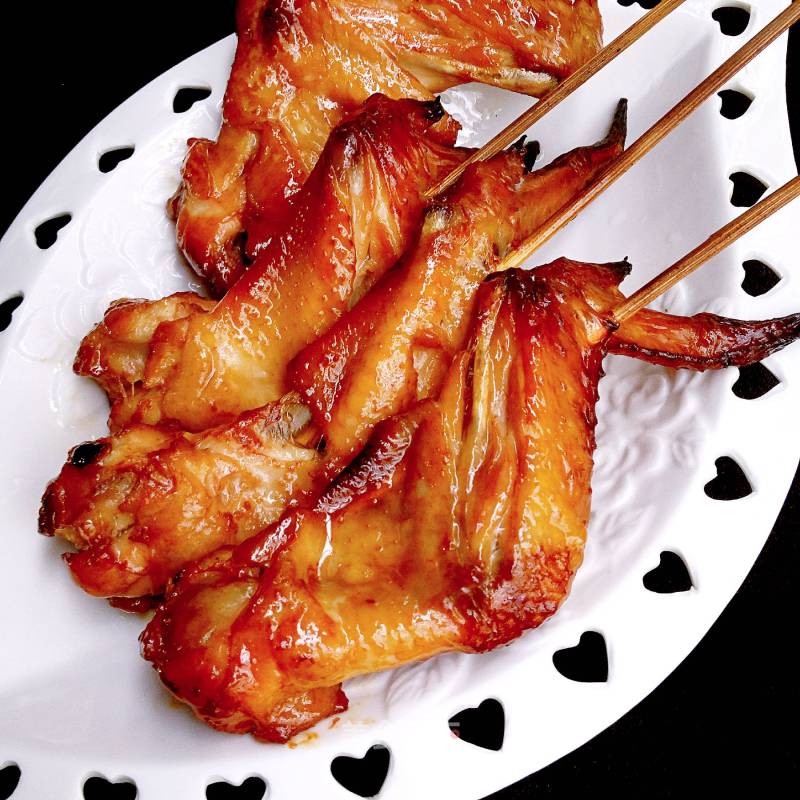 Grilled Chicken Wings with Sauce recipe