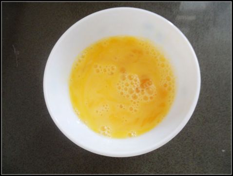 Refreshing Egg Persimmon Soup recipe