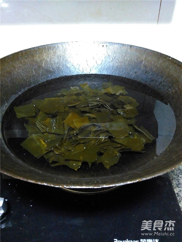 Seaweed Tofu Soup recipe