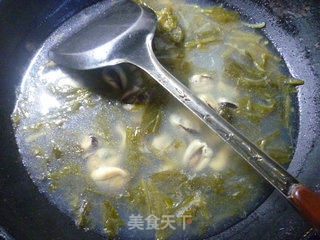 Mussels and Vermicelli Soup recipe