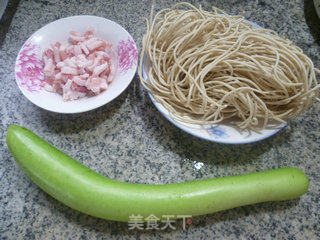 Spicy Fried Noodles with Pork Belly recipe