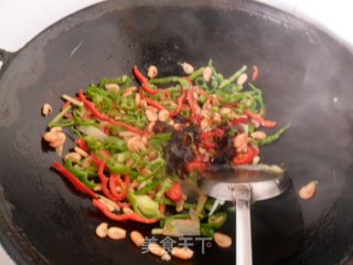 Small River Prawns with Double Pepper in Oyster Sauce recipe