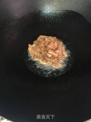 Fried Pork with Enoki Mushroom recipe