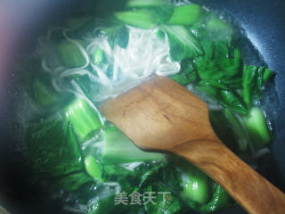 Noodle Soup with Crab Sticks and Cabbage Core recipe