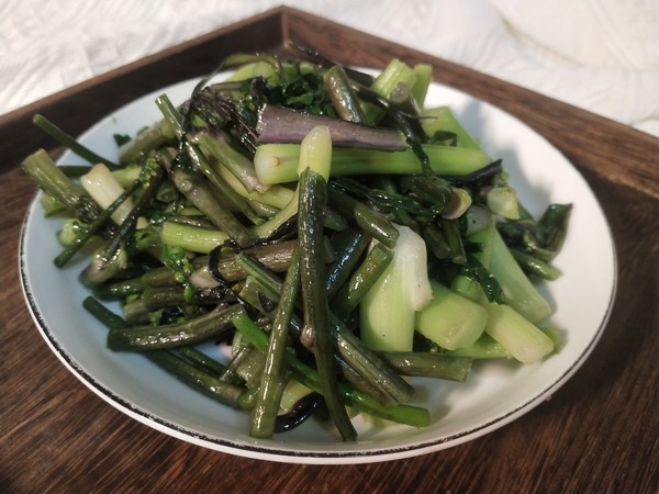 Stir-fried Red Cabbage Moss recipe