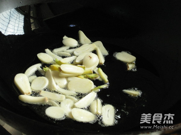 Sauteed Squid Claws recipe