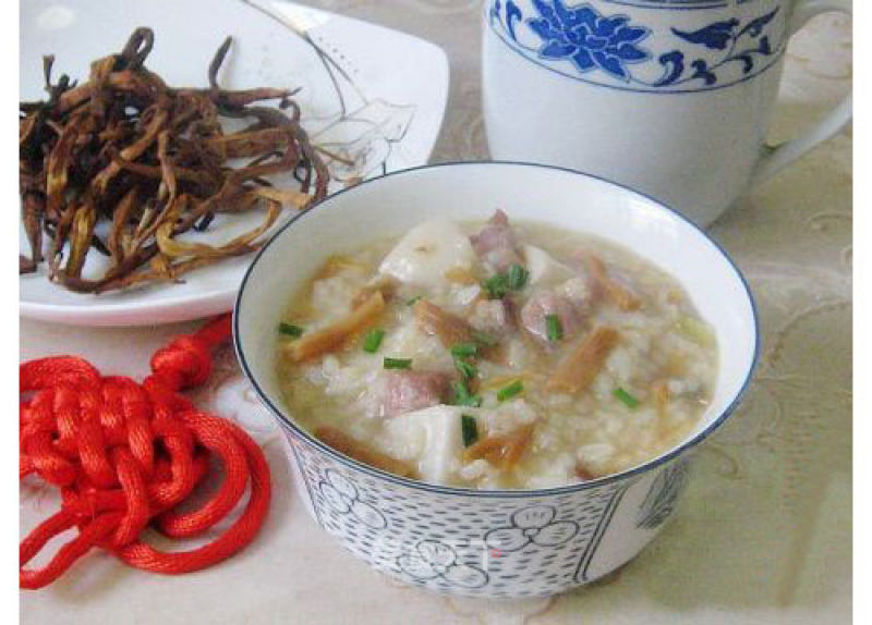 Bacon Porridge with Daylily Dried Vegetables recipe