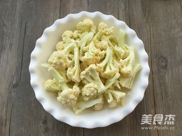 Stir-fried Cauliflower (slightly Spicy Version) recipe