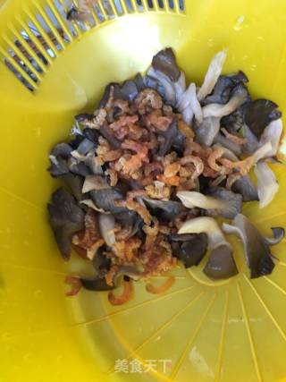 Stir-fried Sea Rice with Leek and Oyster Mushroom recipe