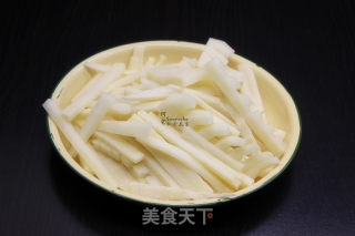 The Southern Taste of The New Year, Fried Rice Cake with Winter Bamboo Shoots recipe