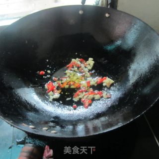 Stir-fried Pork with Garlic and Beans recipe