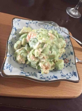 Salmon Salad with Avocado recipe