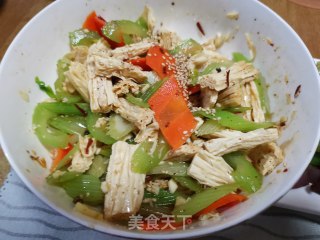 Celery Mixed with Yuba recipe