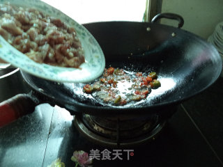 Stir-fried Shredded Pork with Onion recipe