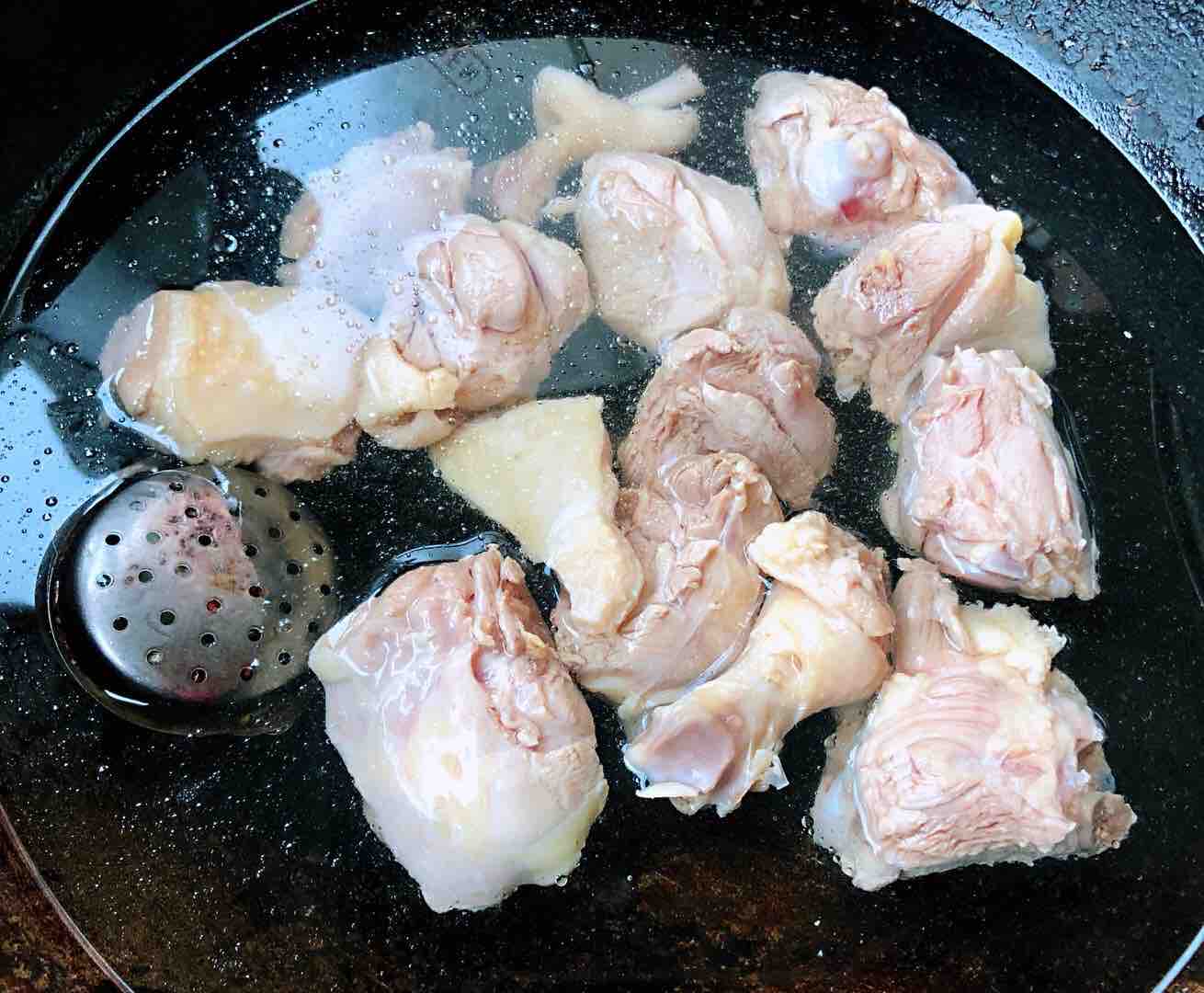 Duck Leg Stewed with White Radish recipe