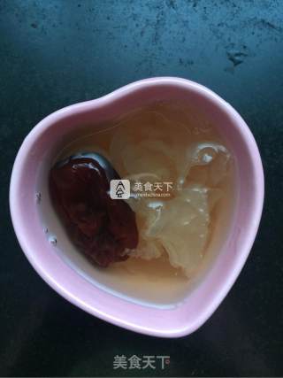 Red Date and Tremella Soup recipe