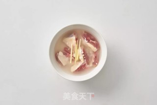 Duck Legs with Stuffed Osmanthus recipe
