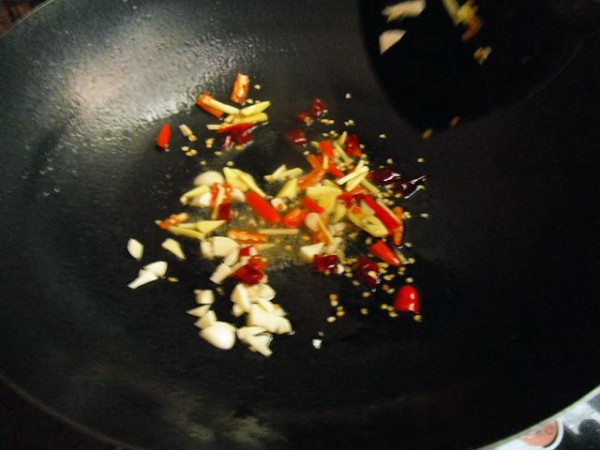 Stir-fried Shrimp with Celery recipe
