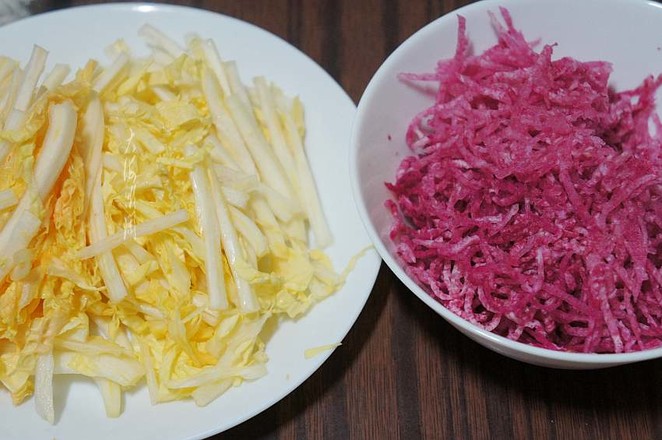 Sweet and Sour Cabbage Shredded Radish recipe