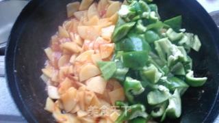 Alternative Way to Eat Potato Chips-tomato Green Pepper Potato Chips recipe