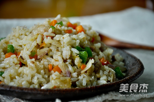 Fried Rice with Shrimp Skin, Three Vegetables and Ginger Wine recipe