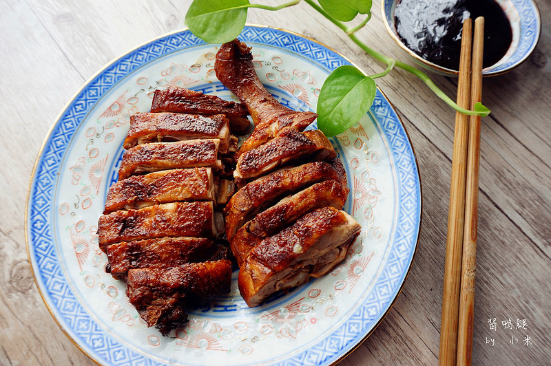 Duck Legs in Sauce recipe