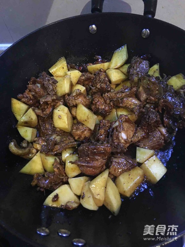 Braised Potato Chicken Nuggets recipe