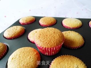 Passion Fruit Honey Cupcakes recipe