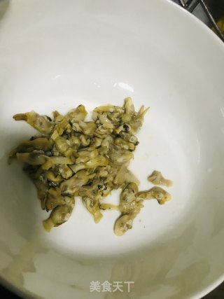 Fried Razor Clams with Chives recipe